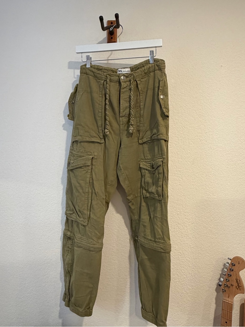 Zara Women’s Olive Green Cargo Pants with Drawstring
